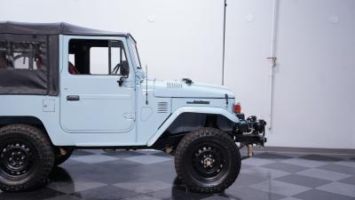 1982 Toyota Land Cruiser FJ40 with Trailer