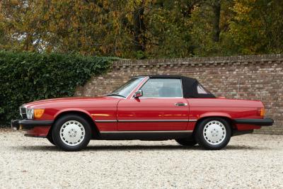 1986 Mercedes - Benz Mercedes Benz 560 SL &ldquo;Becker Grand Prix&rdquo;