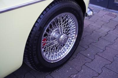 1977 MG B Roadster Overdrive