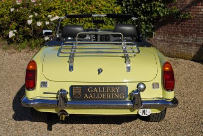 1977 MG B Roadster Overdrive