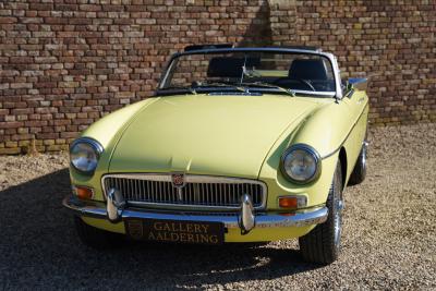 1977 MG B Roadster Overdrive