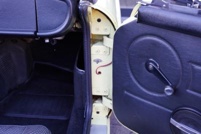 1977 MG B Roadster Overdrive