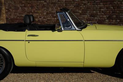 1977 MG B Roadster Overdrive