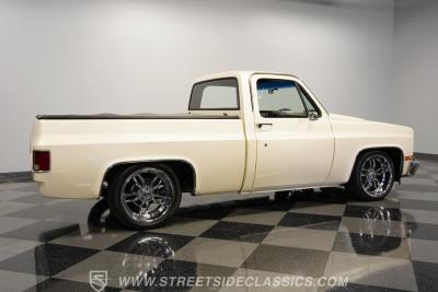 1985 Chevrolet C10 LS 5.3L Restomod