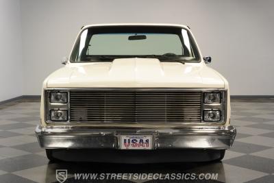 1985 Chevrolet C10 LS 5.3L Restomod