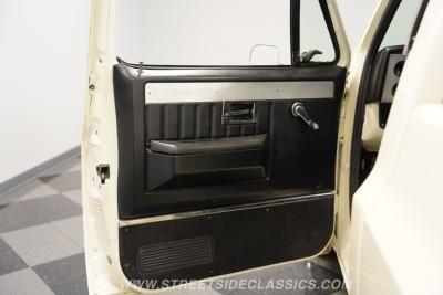 1985 Chevrolet C10 LS 5.3L Restomod