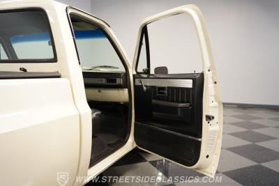 1985 Chevrolet C10 LS 5.3L Restomod