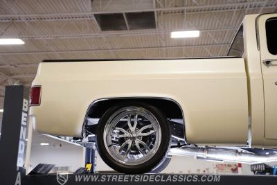 1985 Chevrolet C10 LS 5.3L Restomod