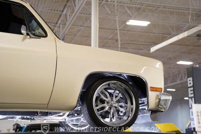 1985 Chevrolet C10 LS 5.3L Restomod