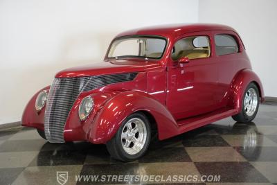1937 Ford Tudor Sedan