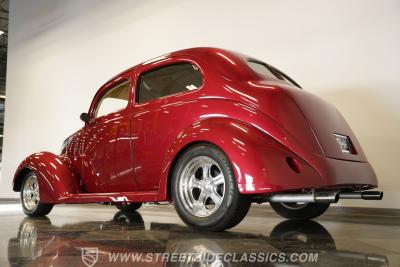 1937 Ford Tudor Sedan