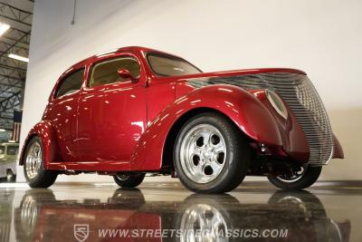 1937 Ford Tudor Sedan