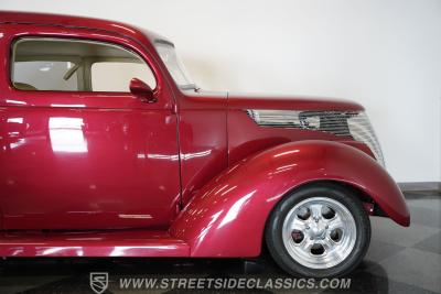 1937 Ford Tudor Sedan