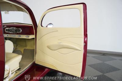 1937 Ford Tudor Sedan