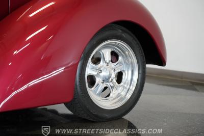 1937 Ford Tudor Sedan