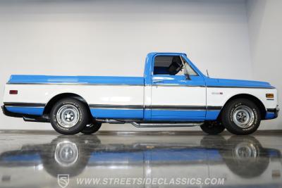 1972 Chevrolet C10 Cheyenne Restomod