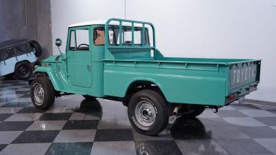 1971 Toyota Land Cruiser FJ45 Pickup