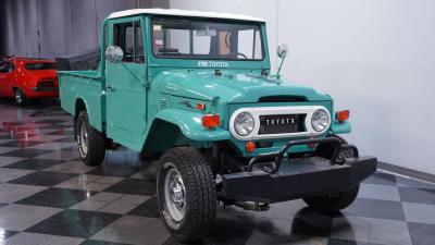 1971 Toyota Land Cruiser FJ45 Pickup