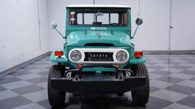1971 Toyota Land Cruiser FJ45 Pickup