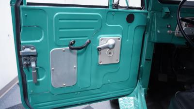 1971 Toyota Land Cruiser FJ45 Pickup