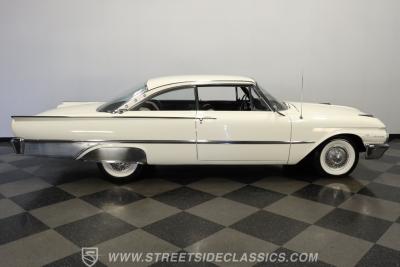 1961 Ford Galaxie Starliner