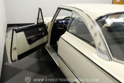 1961 Ford Galaxie Starliner