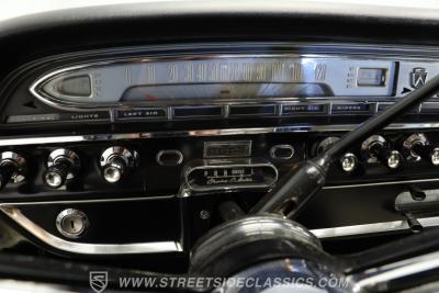 1961 Ford Galaxie Starliner