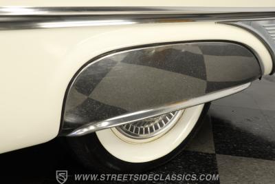 1961 Ford Galaxie Starliner