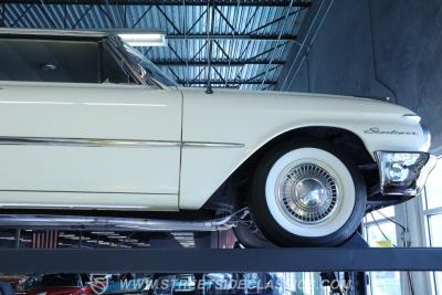 1961 Ford Galaxie Starliner