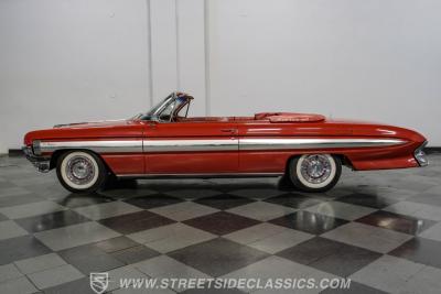 1961 Oldsmobile Starfire Convertible