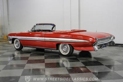 1961 Oldsmobile Starfire Convertible