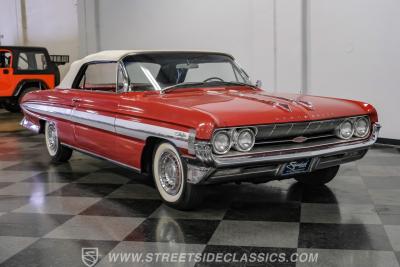 1961 Oldsmobile Starfire Convertible