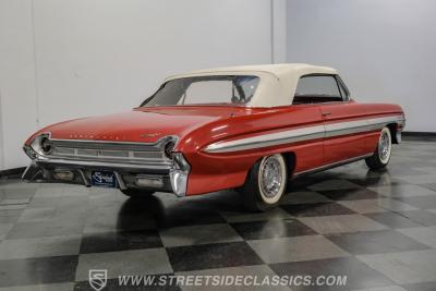 1961 Oldsmobile Starfire Convertible