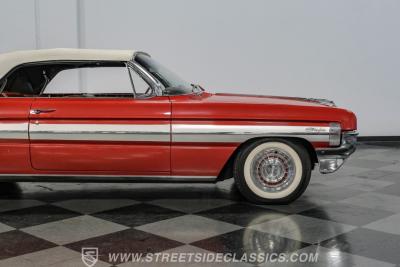1961 Oldsmobile Starfire Convertible