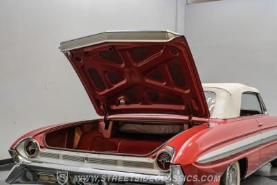 1961 Oldsmobile Starfire Convertible