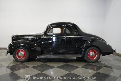 1940 Ford Deluxe Coupe