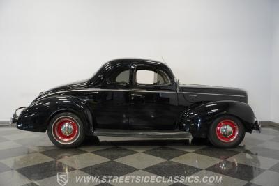 1940 Ford Deluxe Coupe
