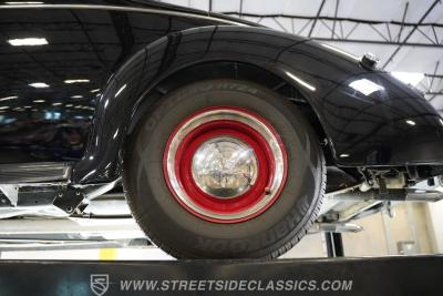 1940 Ford Deluxe Coupe