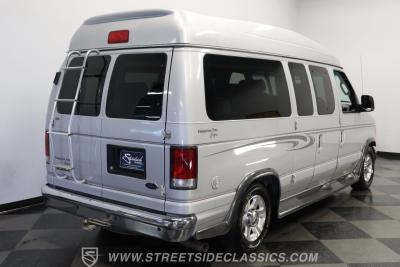 2006 Ford Econoline Custom Van