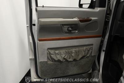 2006 Ford Econoline Custom Van