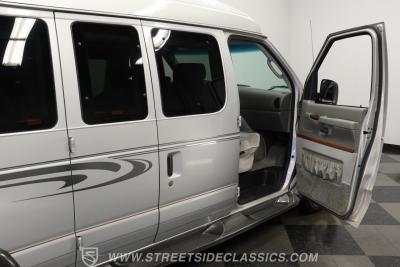 2006 Ford Econoline Custom Van