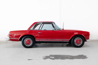 1968 Mercedes - Benz 280 SL Pagode