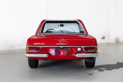 1968 Mercedes - Benz 280 SL Pagode