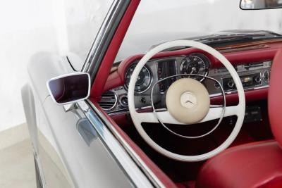 1968 Mercedes - Benz 280 SL