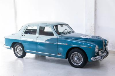 1956 Alfa Romeo 1900 Super Bicolore