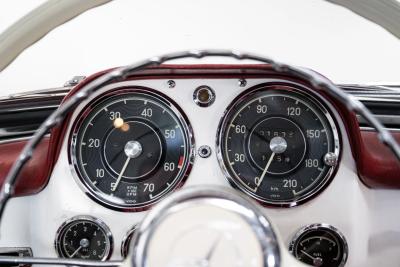 1963 Mercedes - Benz 190 SL