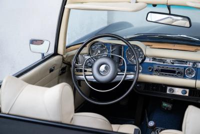 1971 Mercedes - Benz 280 SL Pagode