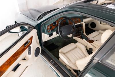 1999 Aston Martin V8 Coup&eacute;