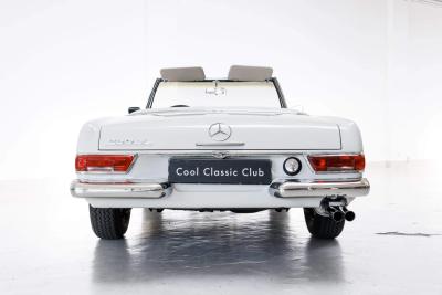 1967 Mercedes - Benz 250SL Pagode
