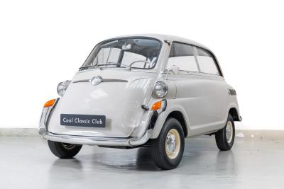 1959 BMW 600 Isetta